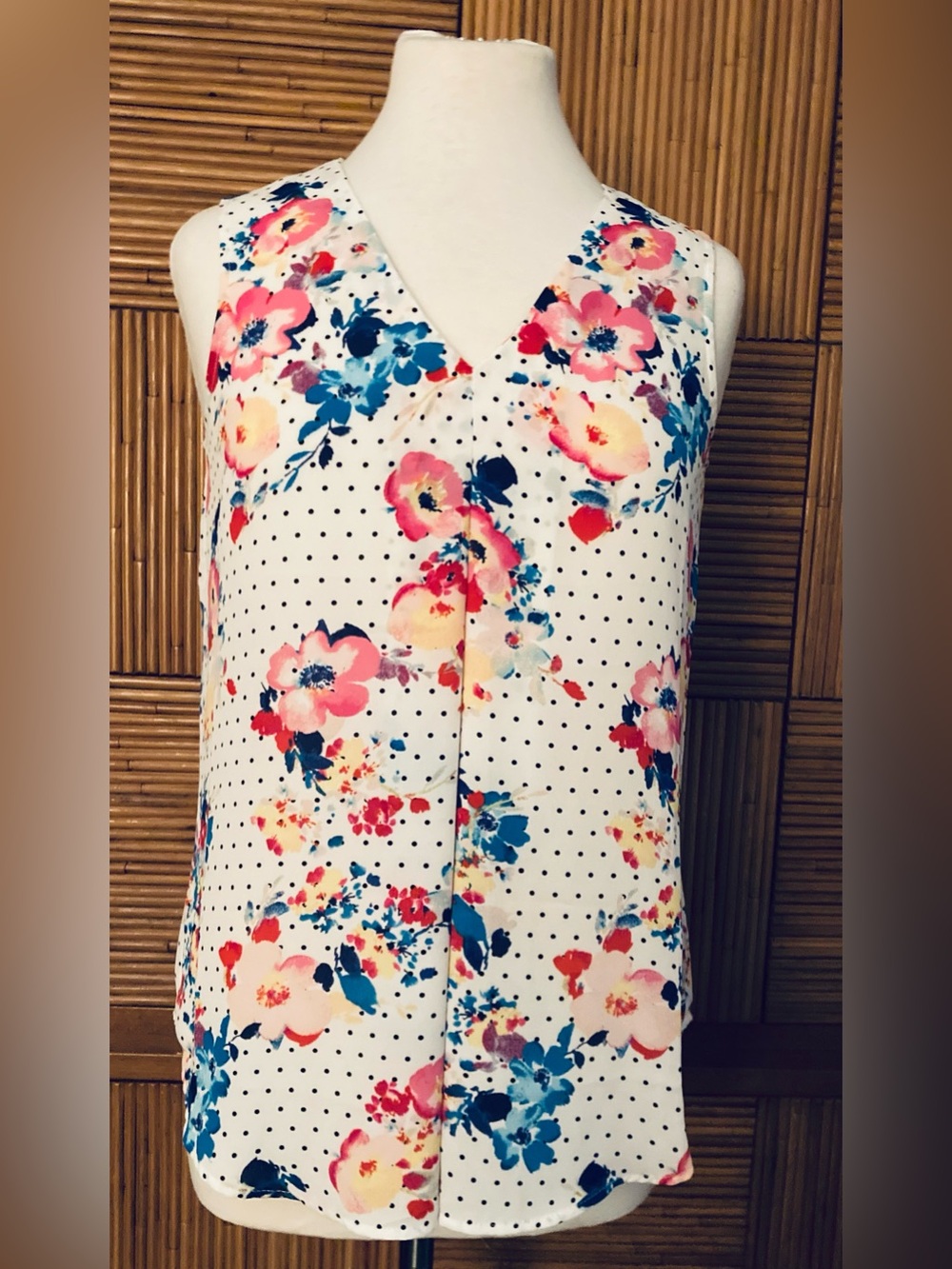 Rose & Olive White Floral Polka Dot V-Neck Top Camisole